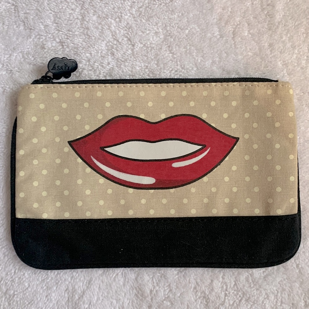 Red Lips Makeup Bag
